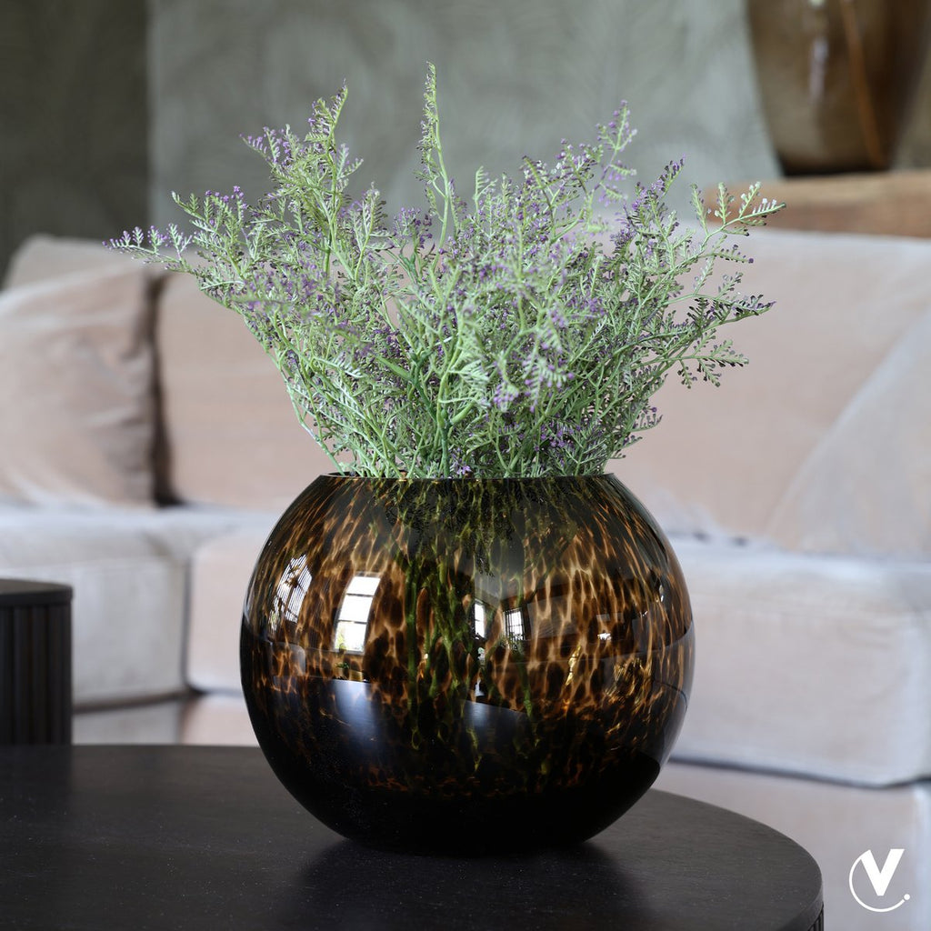 Vase - Zambezi cheetah
